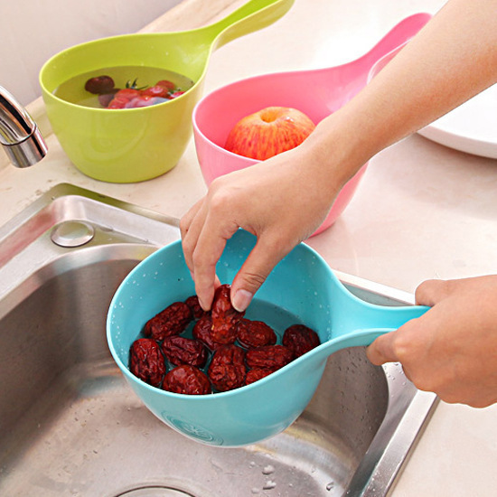 Cuchara de baño para bebés Cuchara de agua de plástico Cuchara de agua para niños Champú Taza Cuchara de agua de plástico Mango largo Cuchara de agua para bañera