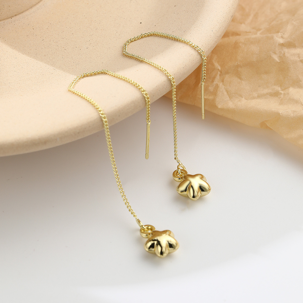 hot accessories Long high end pearl earrings Zircon crystal bee earrings Colorful bird earrings_voghion.com