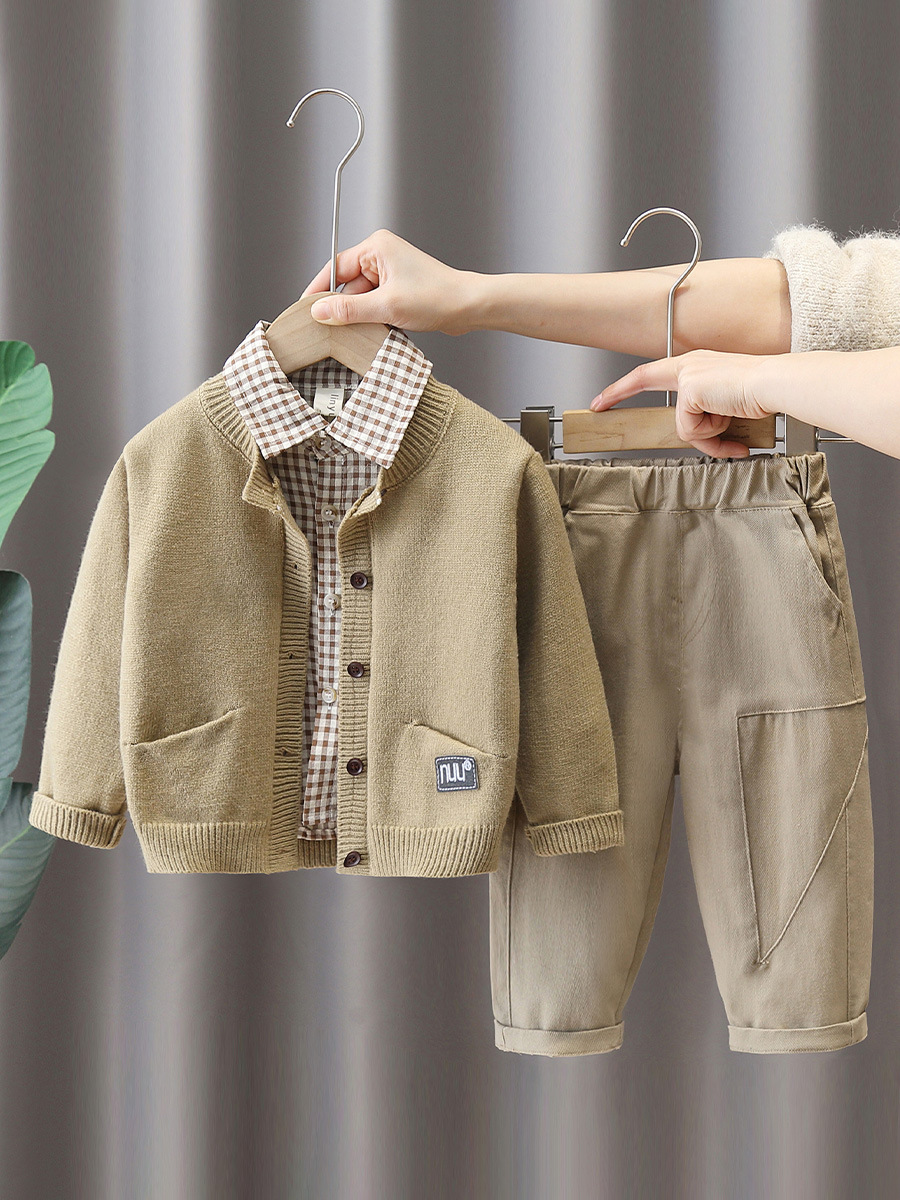5859 Traje de primavera y otoño para niños 2024 Camisa a cuadros de rebeca para niños de tres piezas Ropa de otoño para niños