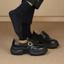 2026�紺�¿�Ӣ����׺�ɫƤЬһ�ֿ���ڰ�Ь�ٴ��ɸ�ט���ЬŮ