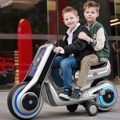 二人乗りの子供用電動バイクは、3歳以上の二人で座ることができます。三輪の男の子と女の子の赤ちゃんの大型充電式おもちゃの車です。