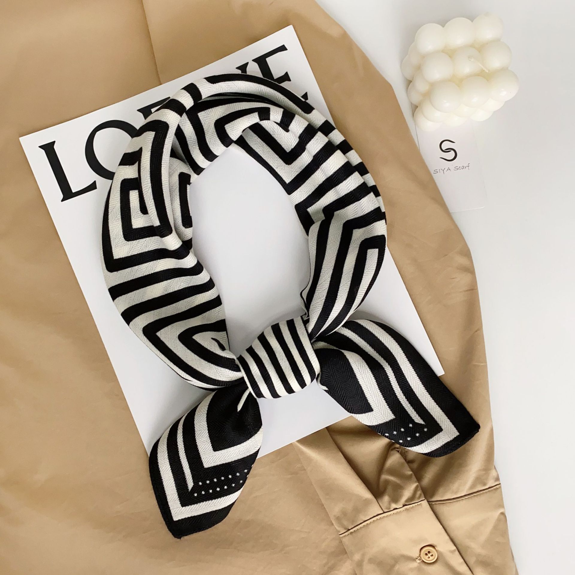 Small Square Scarf Cotton And Hemp Black And White Geometric Style_voghion.com