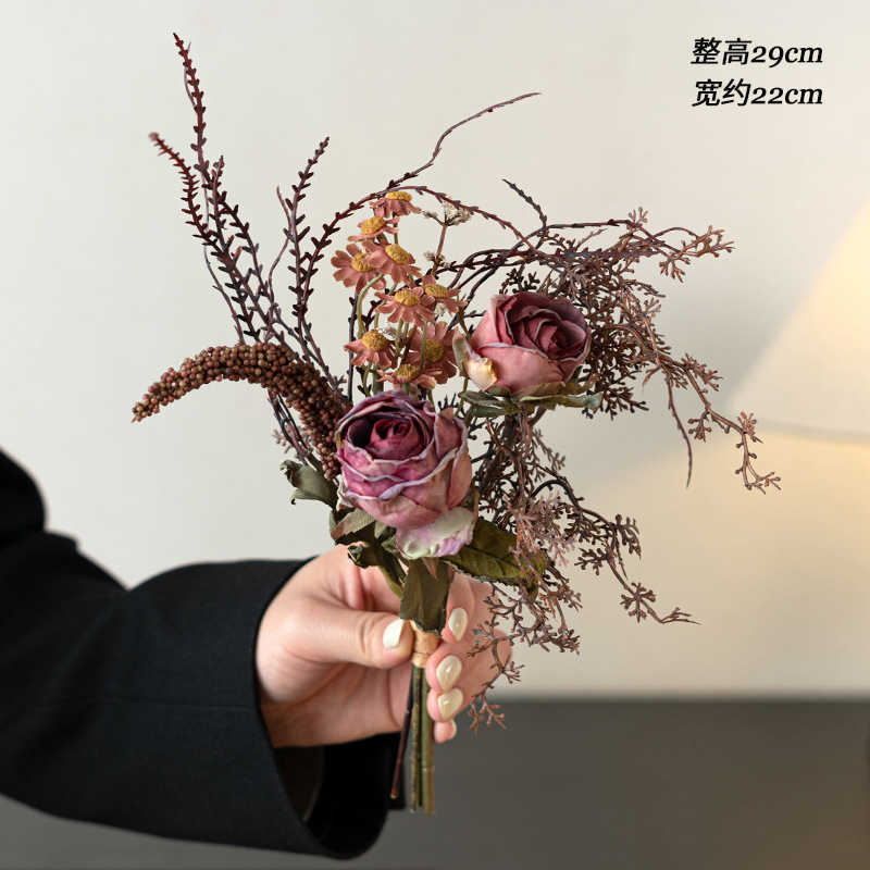 Bouquet de notes d'herbe de corail de Vénus à queue de chat au curry