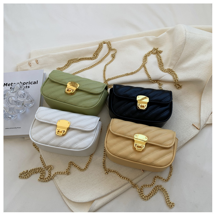 New Fashion Solid Color Rhombus Chain Crossbody Simple Shoulder Messenger Bag display picture 1