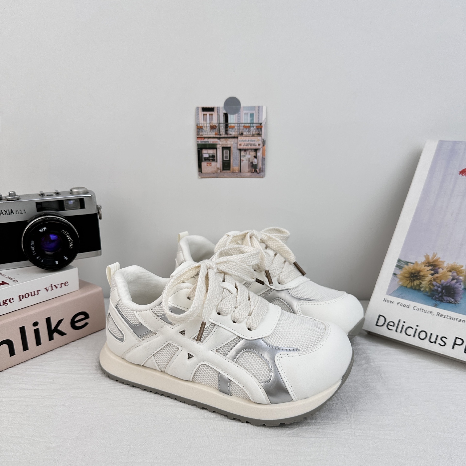 Zapatos de entrenamiento de ondas gruesas de mujeres 2025 nuevos zapatos de verano respirables de red Gump zapatos de skate casuales