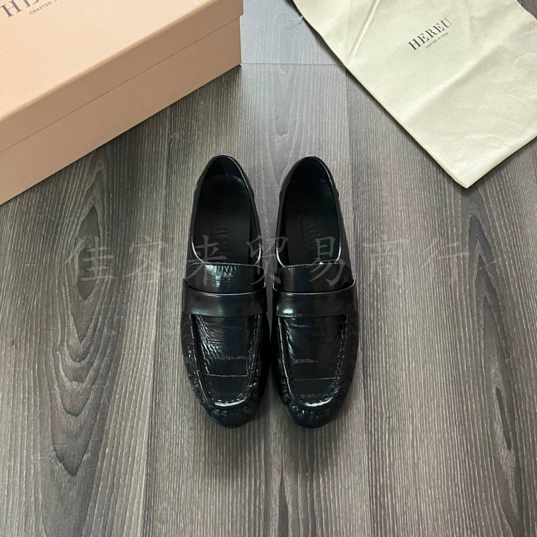 Производитель, оригинальные туфли-лоферы из натуральной кожи, высокое качество из Дунгуаня, круглый носок, широкий каблук, тиснение под угря, кожаная обувь для поездок