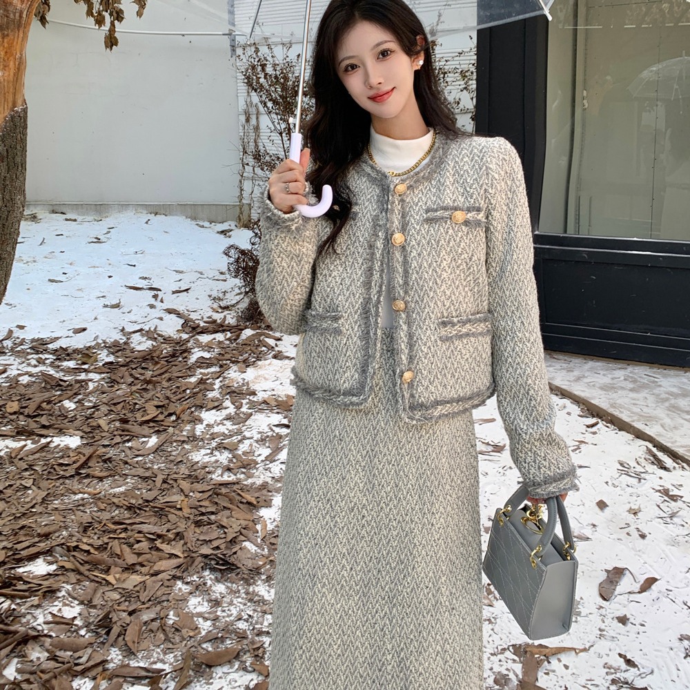  冬  L-4XL大きいサイズジャケット、スカート