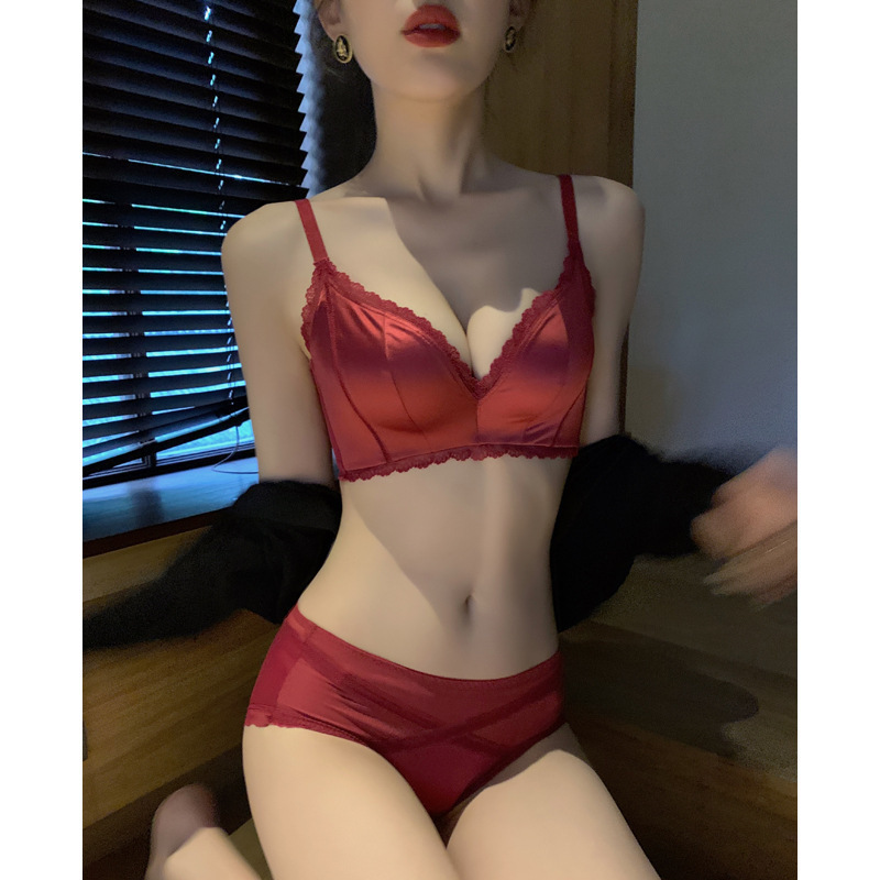 Thin Large Chest Small Seamless Underwear Push-up Accessory Breast Anti-sagging Satin Adjustable Bra Set