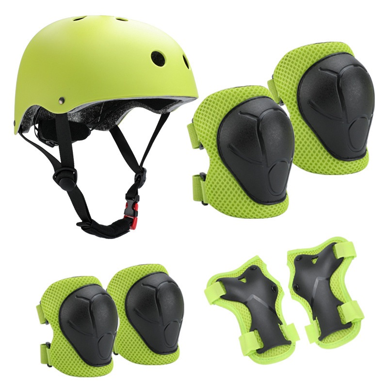Conjunto verde de siete piezas (incluido el casco)