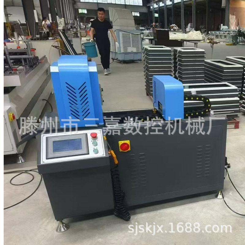 ����������  �Ŵ����������и���һ���  �����Զ����ϳ�׻�