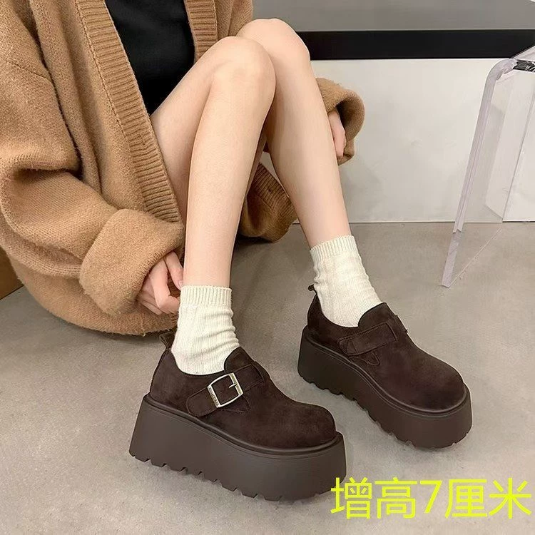 Мафли толстая подошва увеличена бархатная обувь Bucken для женщин осень и зима 2024 новый ретро один педаль Lefu Boken хлопчатобумажная обувь