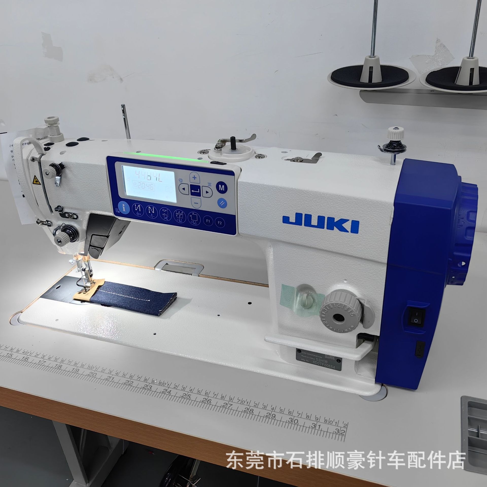 Venta al por mayor juki máquina pesada ddl8000 computadora máquina de coser plana ropa bolsas gruesas y delgadas todo-comer importado máquina de coser industrial
