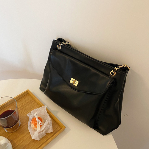 Retro Trend Large Capacity Underarm Tote Bag Women's Bag Autumn/Winter Simple Chain Single Shoulder Crossbody Bag
