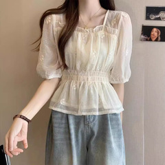 刺繍木の耳元の小さい香風のシフォンのシャツの夏の短いタイプのフランスの甘い風のシャツの婦人服の上着のシフォンの半袖