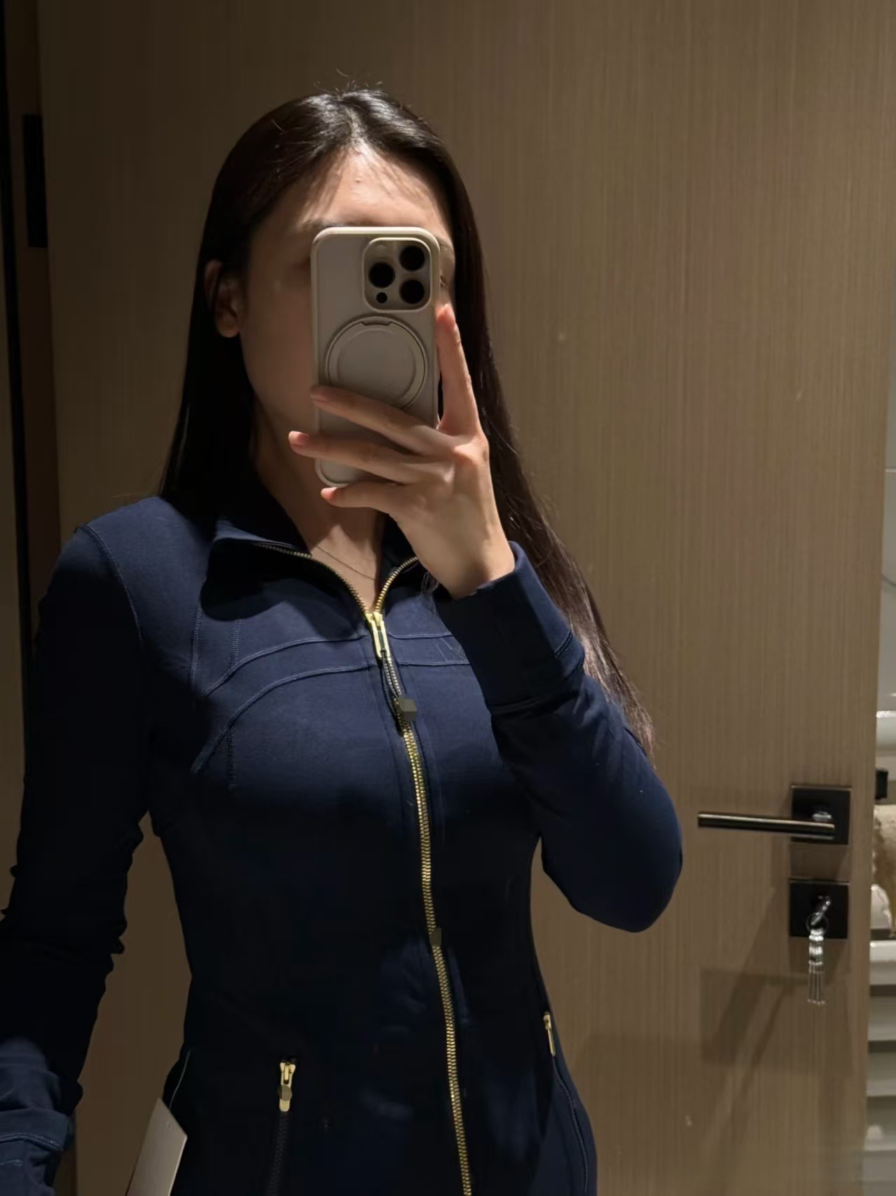 Lulu同じタイプのヨガ服の金のファスナーのレギンスの立襟の修身の上着のアウトドアの運動のレジャーのフィットネスの女性のコート