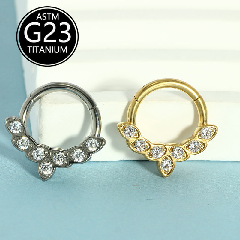 Pointed titanium steel lip stud product view
