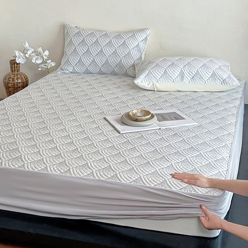 High-End Soft Mat, Ice Silk Mat, Three-Piece Set, Class a Maternal and Infant Grade, Latex Air-Conditioned Mat for the Elderly and Children, Fitted Sheet
