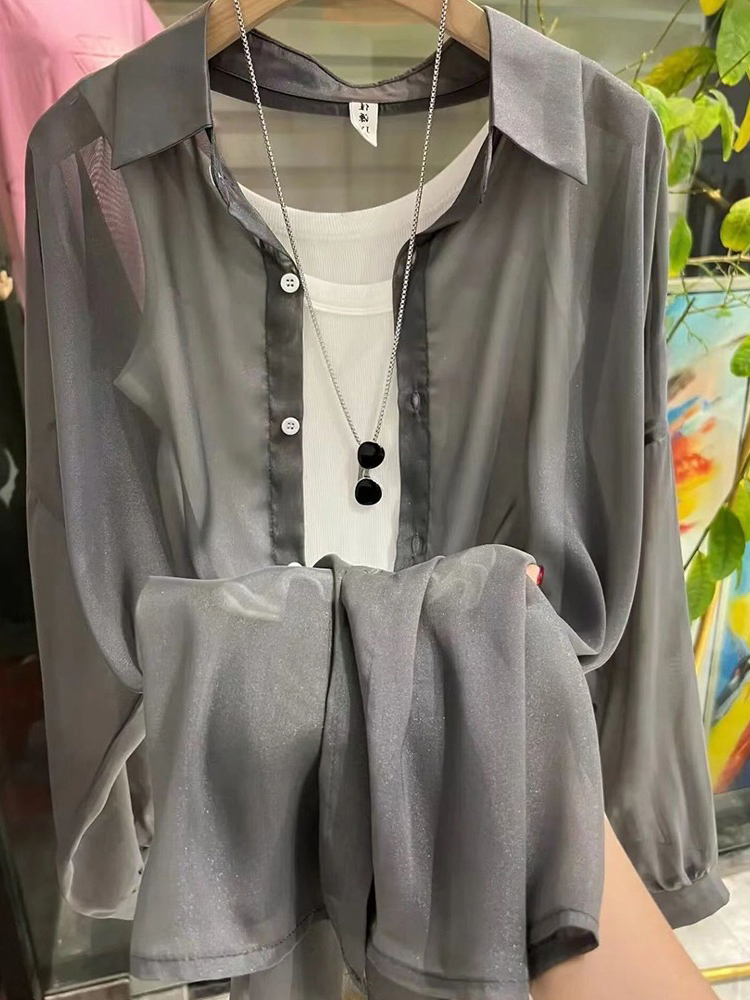 회색