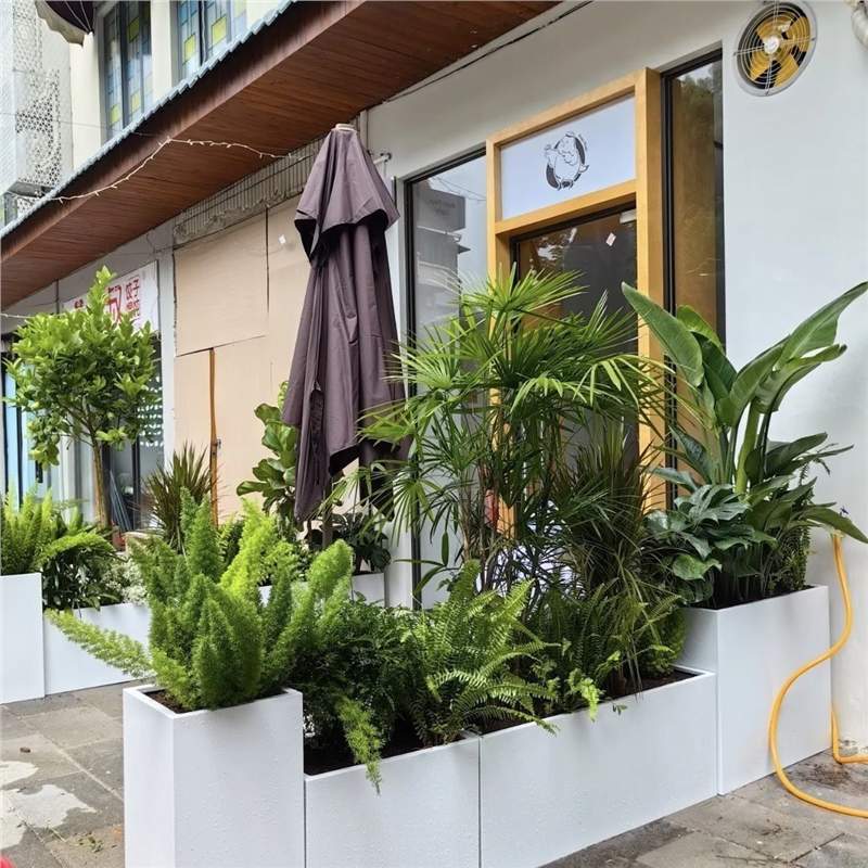 Outdoor wrought iron and stainless steel flower boxes, balcony and patio garden metal planters, ready-made garden sets, and partition flower boxes