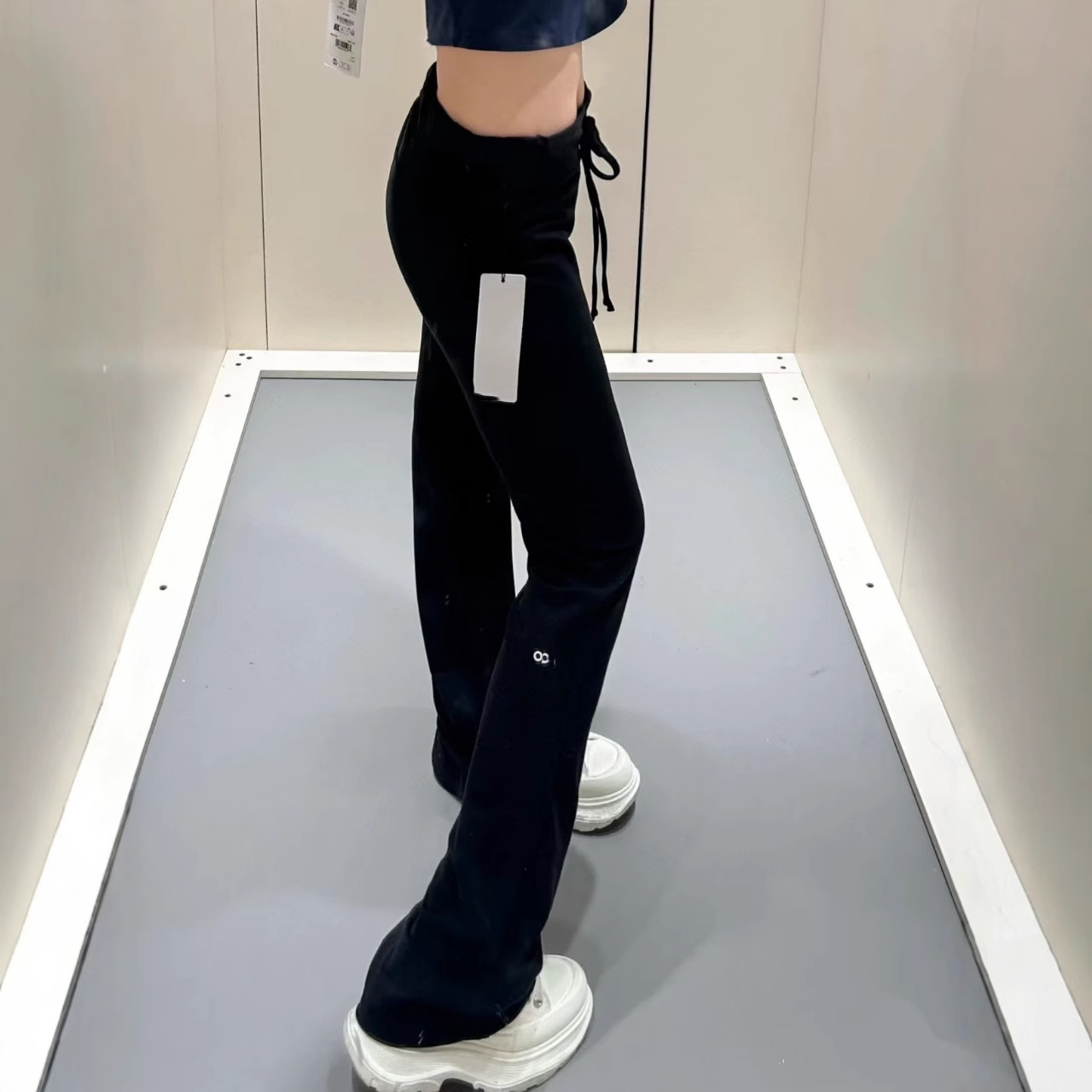 Letter-Style Elastic Terry Drawstring Flared Sweatpants for Women, Outdoor Yoga Slimming High-Waisted Floor-Length Magic Pants with High Elasticity and Slimming Effect
