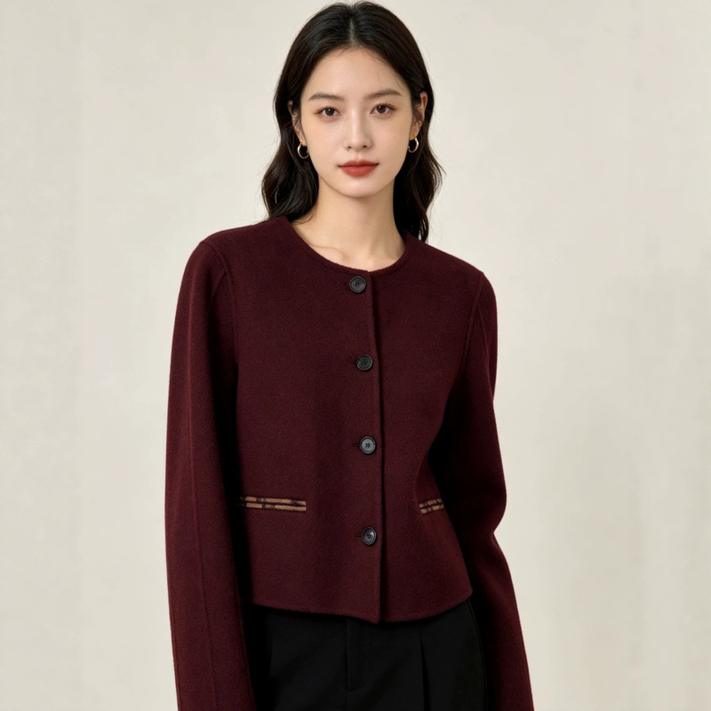 Special Offer: the Fabric Is Very Fine, Unique Patchwork Leopard Print, Korean Style Short Double-Sided Wool Coat for Petite Women Special Offer: the Fabric Is Very Fine, Unique Patchwork Leopard Print, Korean Style Short Double-Sided Wool Coat for Petite Women
