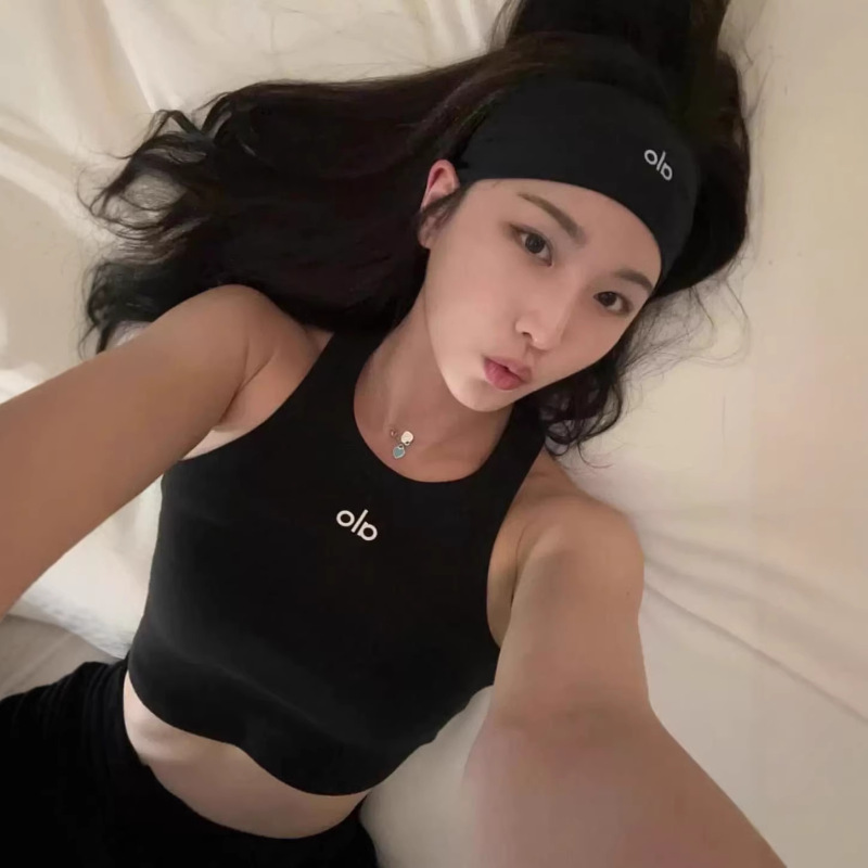 2026 Summer New Korean Designer Alo Sports Knitted Casual Yoga Bra Fitness Camisole for Women 2026 Summer New Korean Designer Alo Sports Knitted Casual Yoga Bra Fitness Camisole for Women