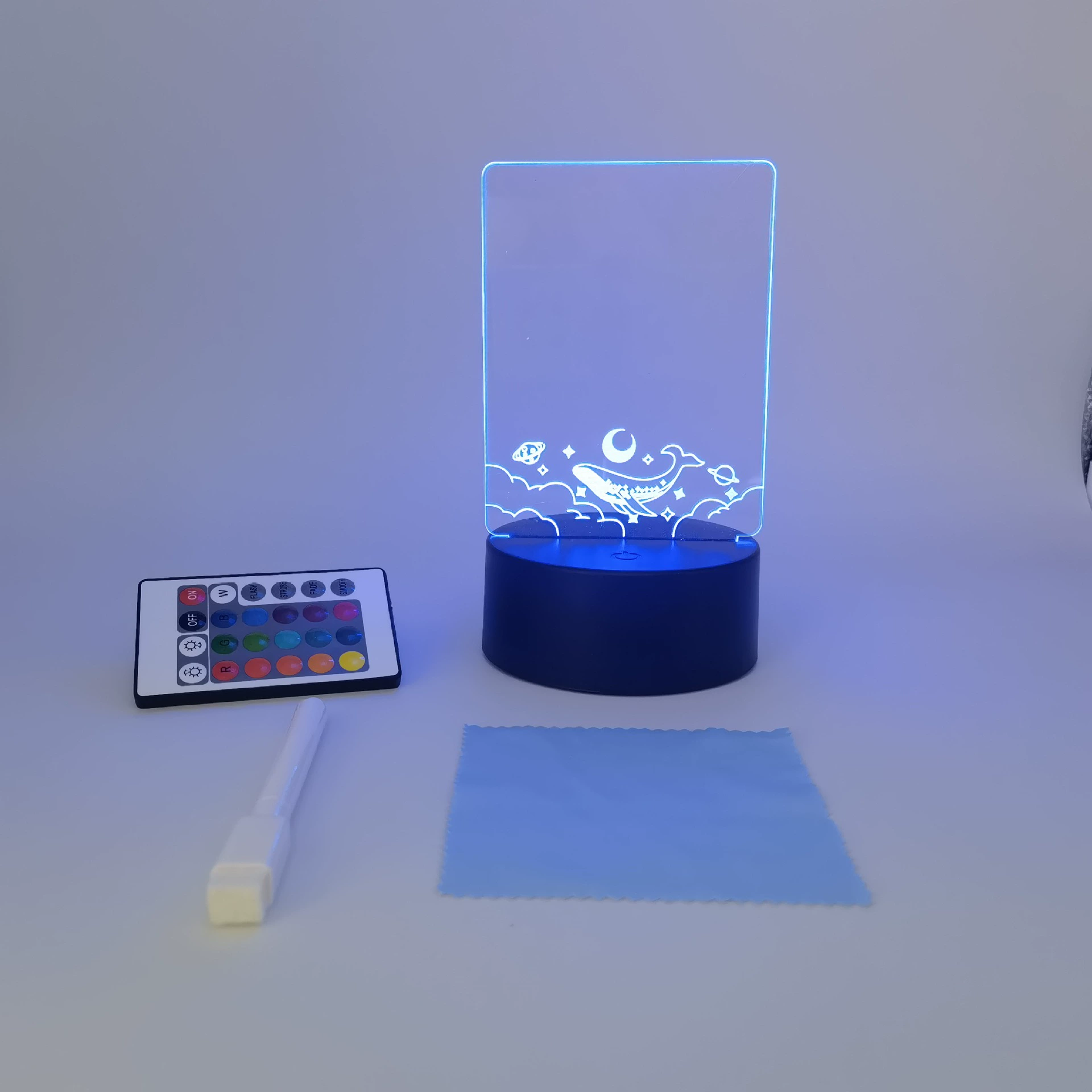 3D ночная лампа с пультом дистанционного управления, USB 4W, акриловая панель и база ABS, черная или белая