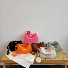 纯色简约大容量2025秋冬季新款韩版简约单肩斜挎包子母包饺子包潮