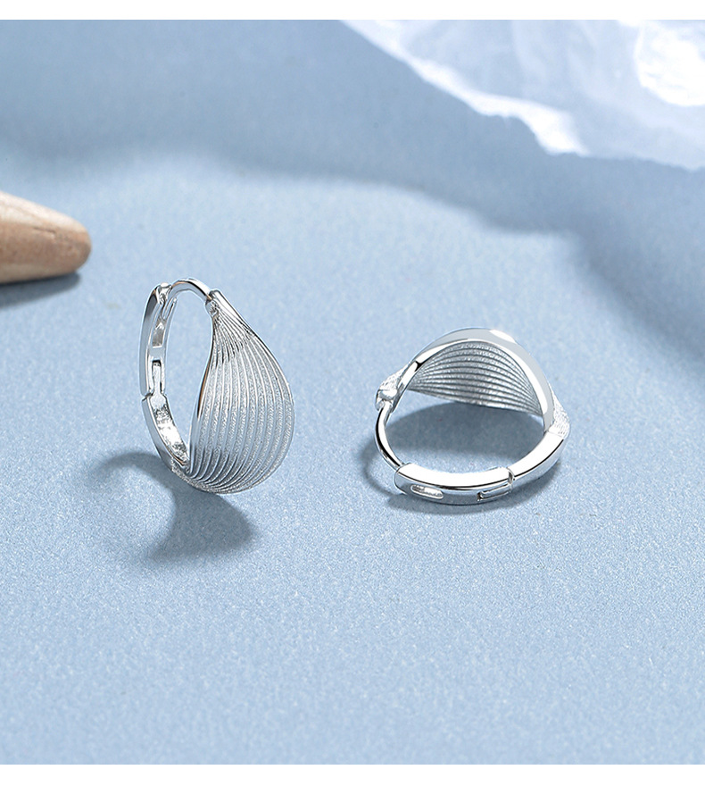 2g Weight 925 Sterling Silver Ear Needle Material Hoop Earrings Classification 1 Pair Quantity Daily Occasion 925 Sterling Silver Material Leaf Pattern All Seasons Season Women's Gender Polished Finish Plating Design Simple Style Style 1 Pair 925 Sterling Silver 925 Sterling Silver Earrings Leaf Hoop Earrings