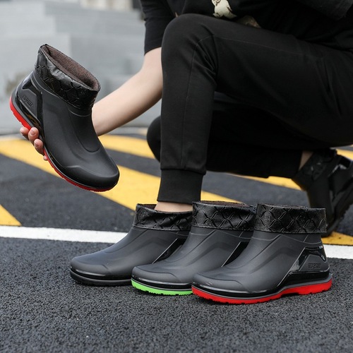 New fashion rain boots for men, trendy short rain boots, waterproof and non-slip, kitchen take-out water shoes, thick-soled overshoes, fishing rubber shoes
