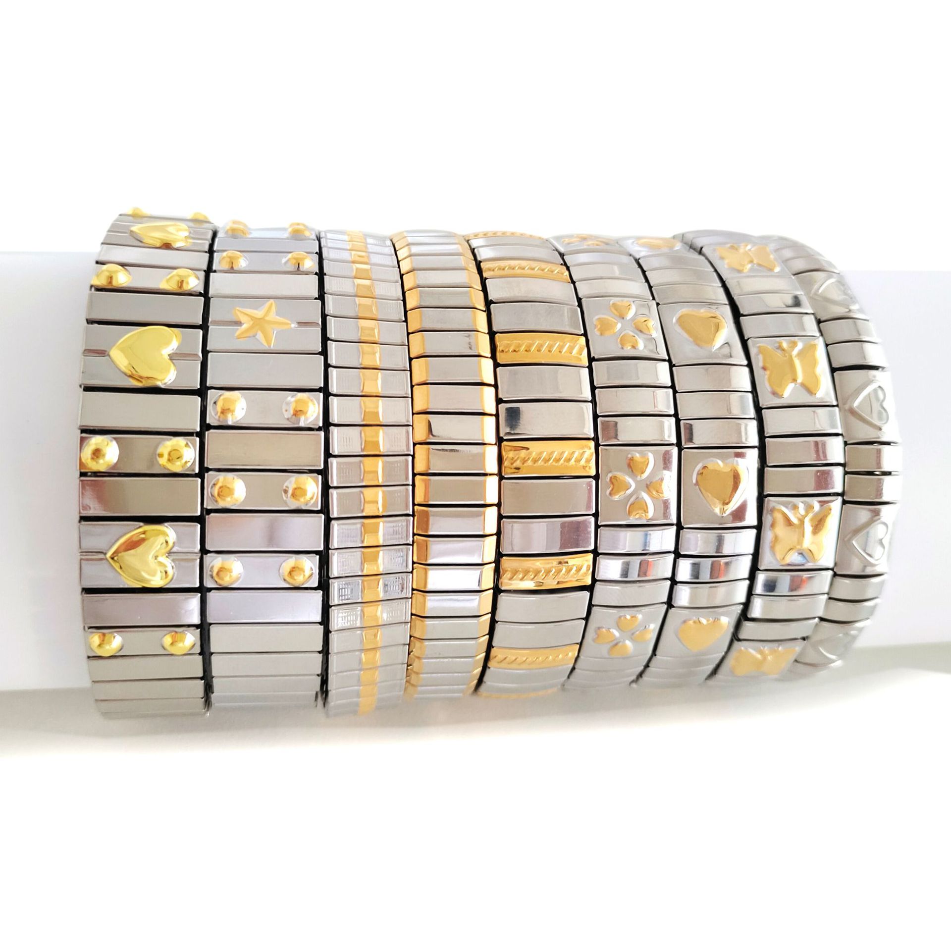 T-shirts & Shirts display picture 1