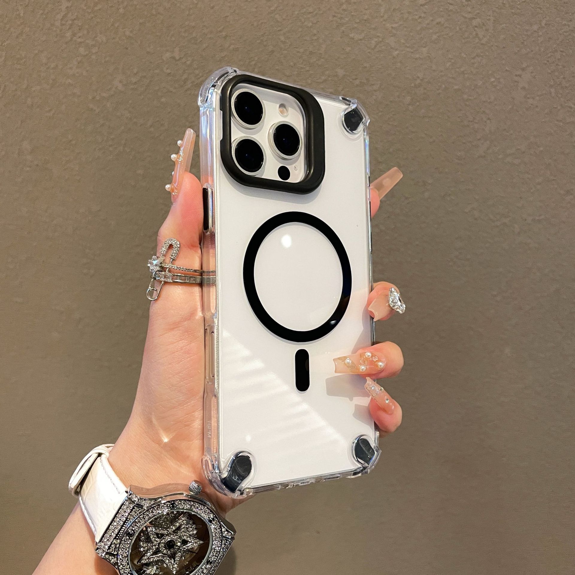 El soporte de lente magnética simple y transparente es adecuado para la carcasa del teléfono móvil Apple 15 16ProMax de cuatro esquinas iPhone14 nuevo