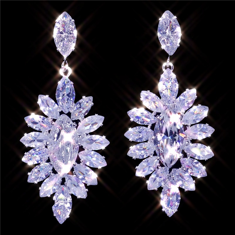 fashion atmosphere shiny water drop zircon earrings womens short earringspicture2