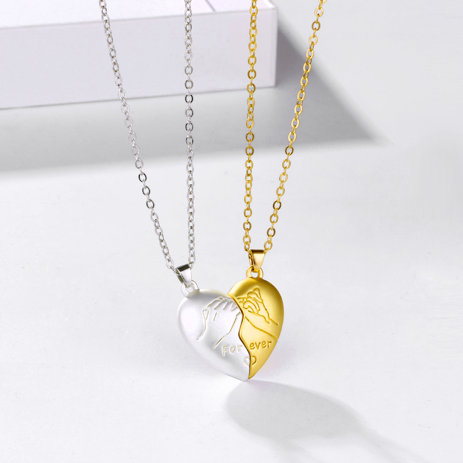 Valentine'S Day Festival Simple Style Streetwear Heart Shape Alloy Plating Valentine's Day Couple Pendant Necklace