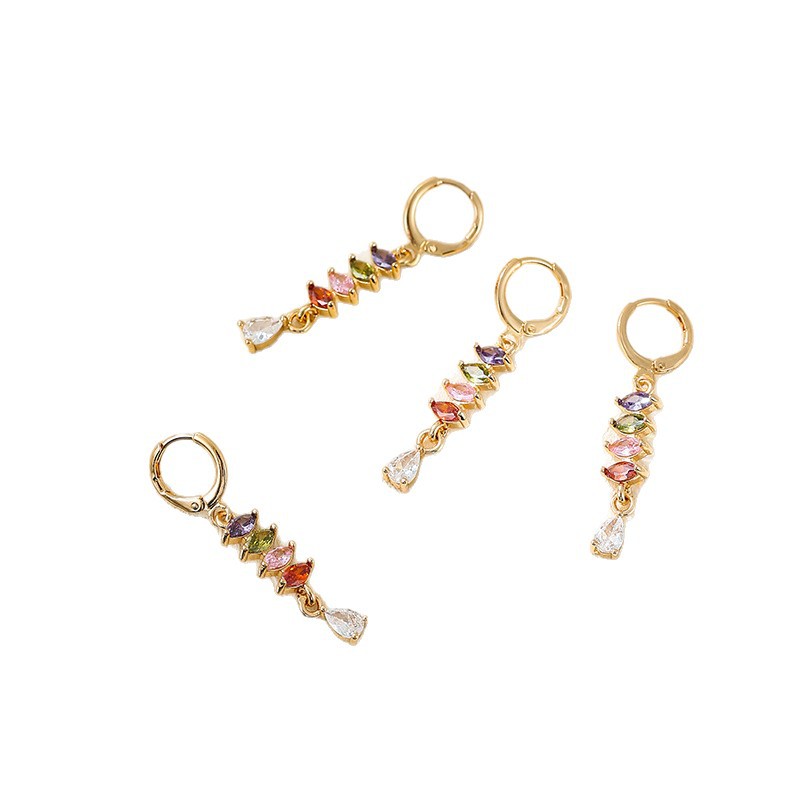 Amazon Hot Sale Zircon de color irregular botón de bordillo único diseño de nicho ligero de lujo minimalista