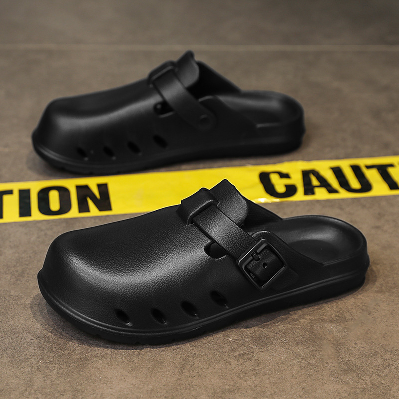 Summer casual comfortable Crocs-style slippers