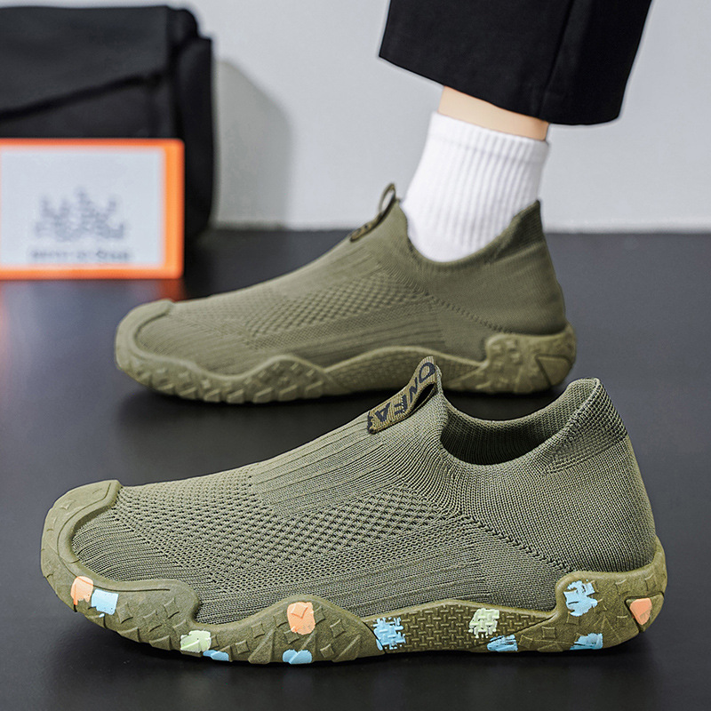 2026 primavera zapatos de hombre nuevos zapatos de malla perezosa transpirables para hombres zapatos de moda anti-deslizante casuales image 5