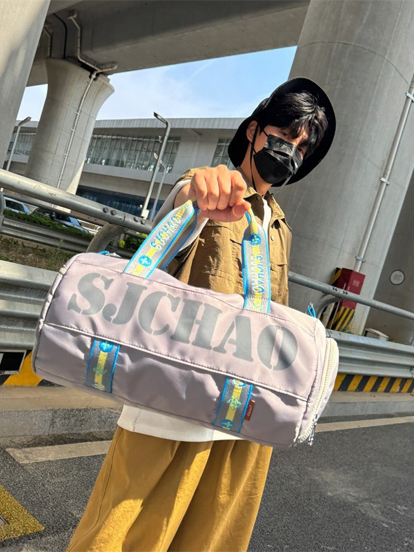 Bolso de viaje portátil de gran capacidad para hombres y mujeres para viajes de negocios de corta distancia Bolso de mensajero de posición de zapatos de salida ligero e impermeable de alta calidad Oxford