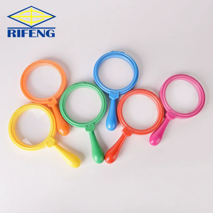 Производители детский простой ручной кронштейн увеличительное стекло HD для чтения пластиковая линза диаметр 90 мм толщиной трансграничная