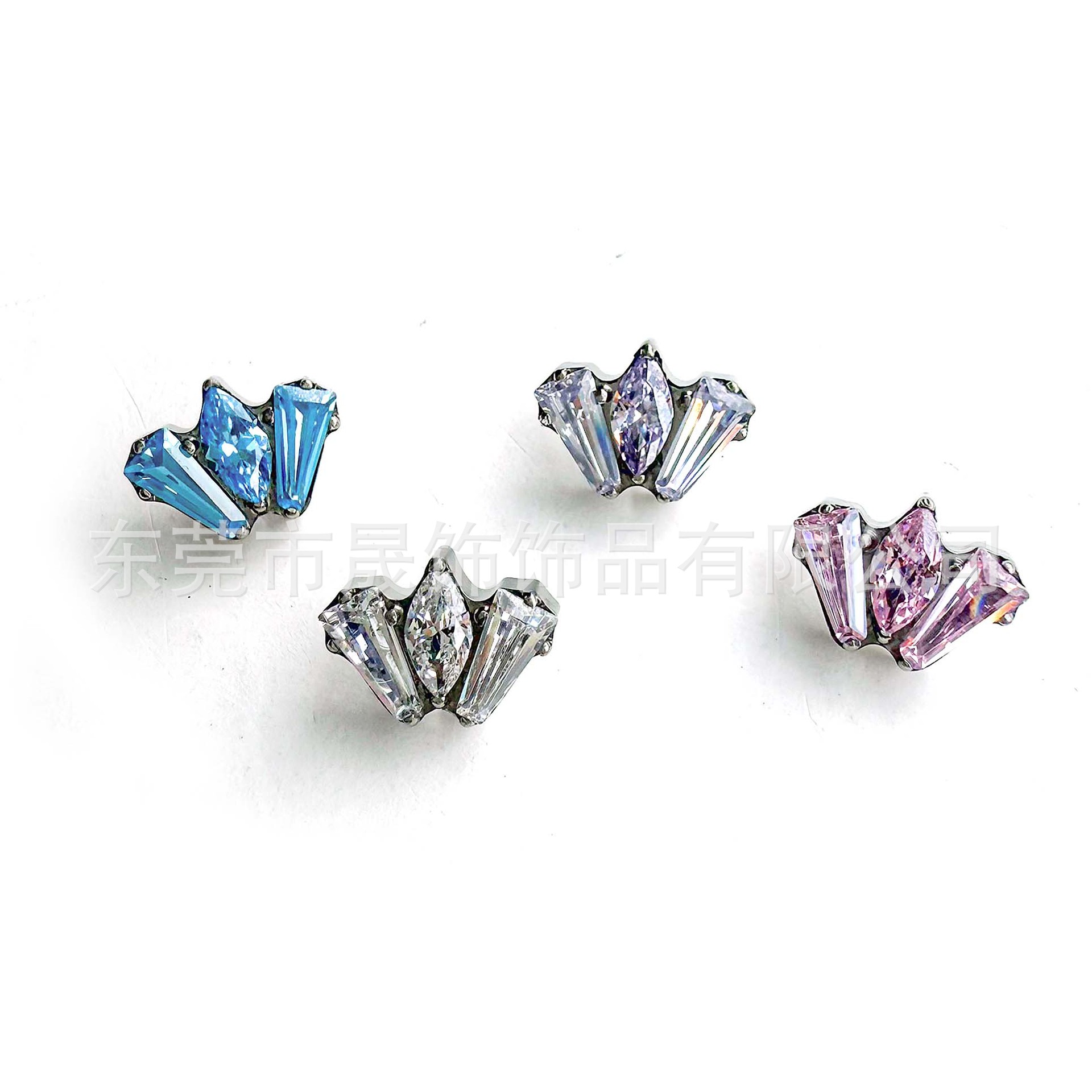G23 Implant Grade Titanium Ear Stud 梯 Cubic Zirconia Internal Thread Helix Cartilage Stud Labret Stud Titanium Jewelry 头厂家