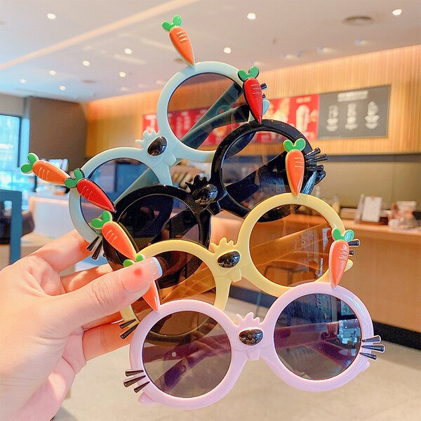 Children's fashionable cartoon sunglasses for boys