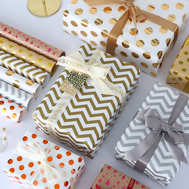 Papel de embalaje de gran tamaño a rayas impresión a doble cara papel de regalo de vacaciones Papel de regalo de cumpleaños de San Valentín al por mayor