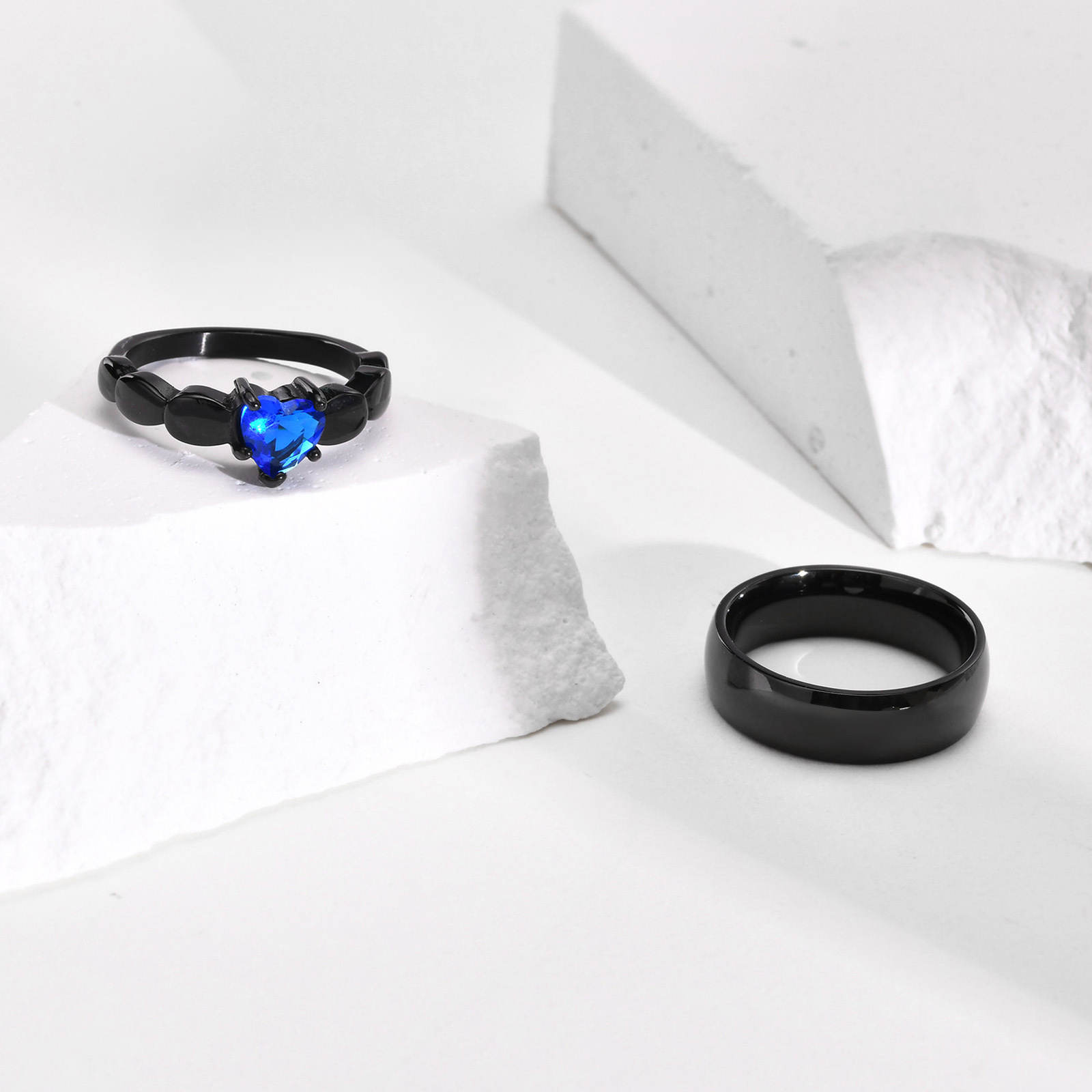 7g Weight Zircon Inlay Material Rings Classification 5, 6, 7 Ring Size Daily Occasion 304 Stainless Steel Material Heart Shape Pattern Couple Gender Inlay Design Simple Style Style Simple Style Heart Shape Titanium Steel Rings Inlay Zircon Stainless Steel Rings 5