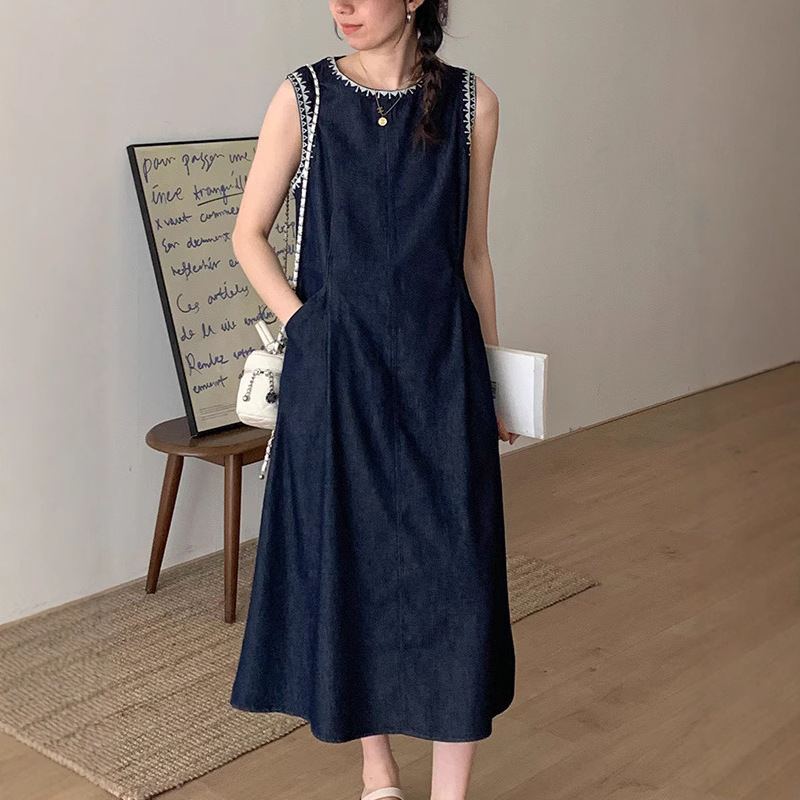 French-Style Sleeveless Denim Dress for Women, 2026 New Summer Vintage High-End Loose Slimming Long Dress French-Style Sleeveless Denim Dress for Women, 2026 New Summer Vintage High-End Loose Slimming Long Dress
