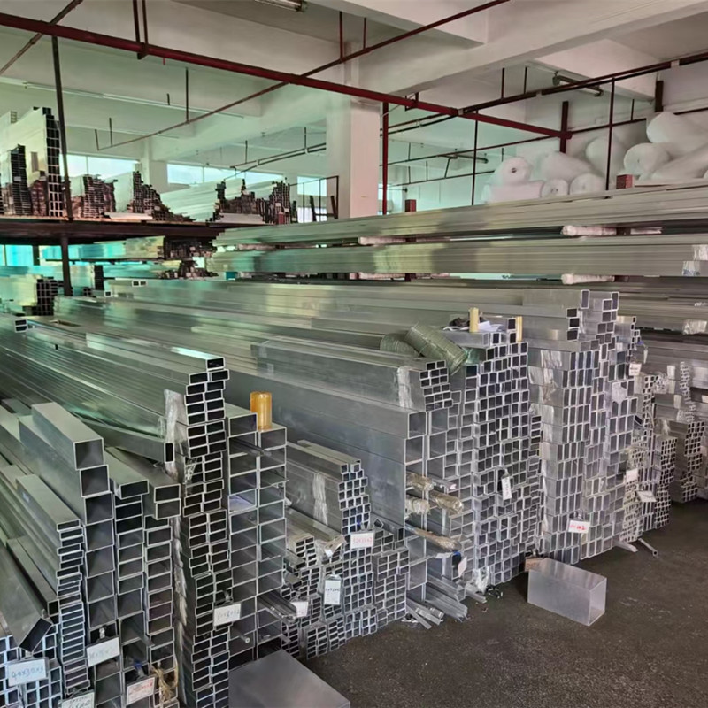 厂家直销铝方管铝扁管铝方隔铝天花铝方通氧化喷漆喷砂等