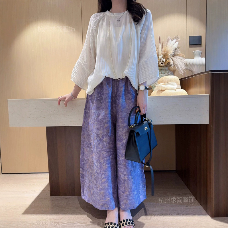 In-Stock Summer Pants with Fine Shimmer, New Chinese Style, Purple Iridescent Tencel Linen, Loose Wide-Leg Cropped Pants In-Stock Summer Pants with Fine Shimmer, New Chinese Style, Purple Iridescent Tencel Linen, Loose Wide-Leg Cropped Pants