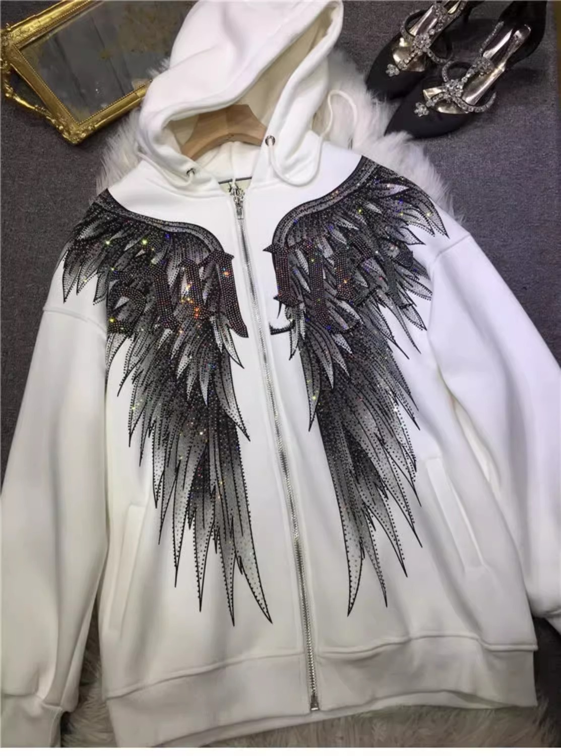 Women's Clothing Extra large size heavy industry diamond light luxury front and rear wings hooded long sleeved velvet jacket sweatshirt_voghion.com