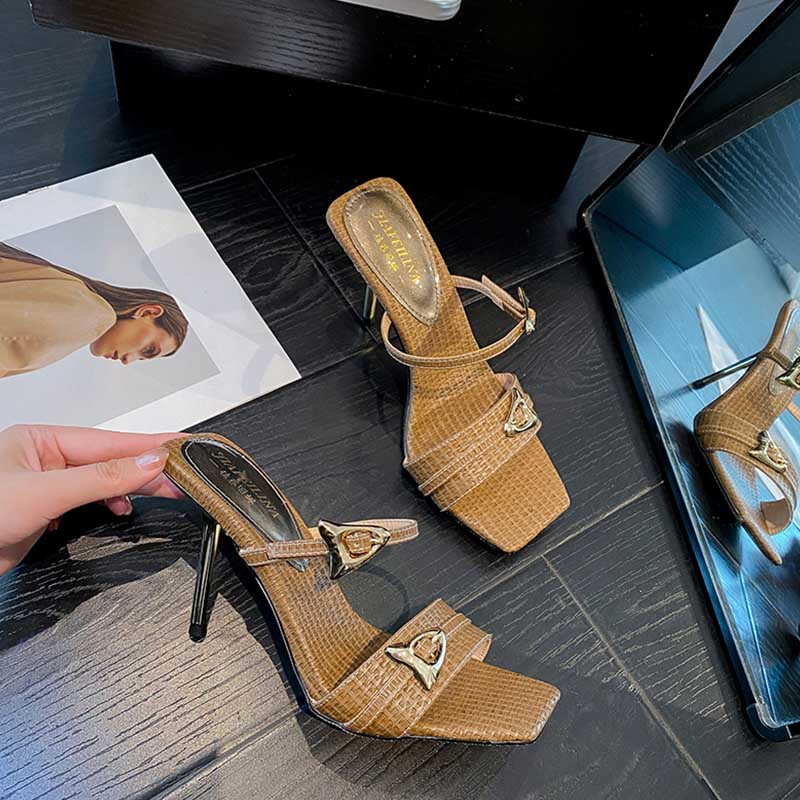 2025 Summer One-Line Metal Heart Diamond Buckle Stiletto Sandals for Women Square Toe High Heel Sandals for Women Super High Heels