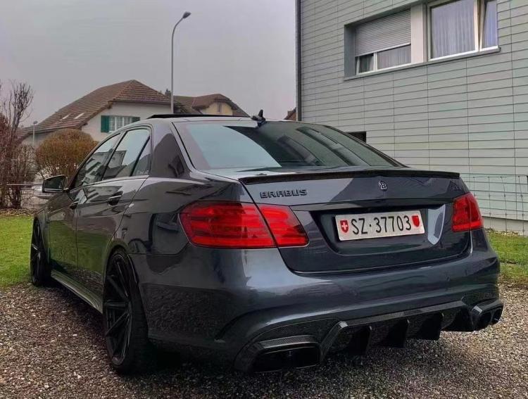Suitable for Mercedes-Benz E-Class W212 Modification to E63 Front and Rear Bumpers, Carbon Fiber Front Lip, Side Skirts, Rear Lip, Rear Wing, and Hood