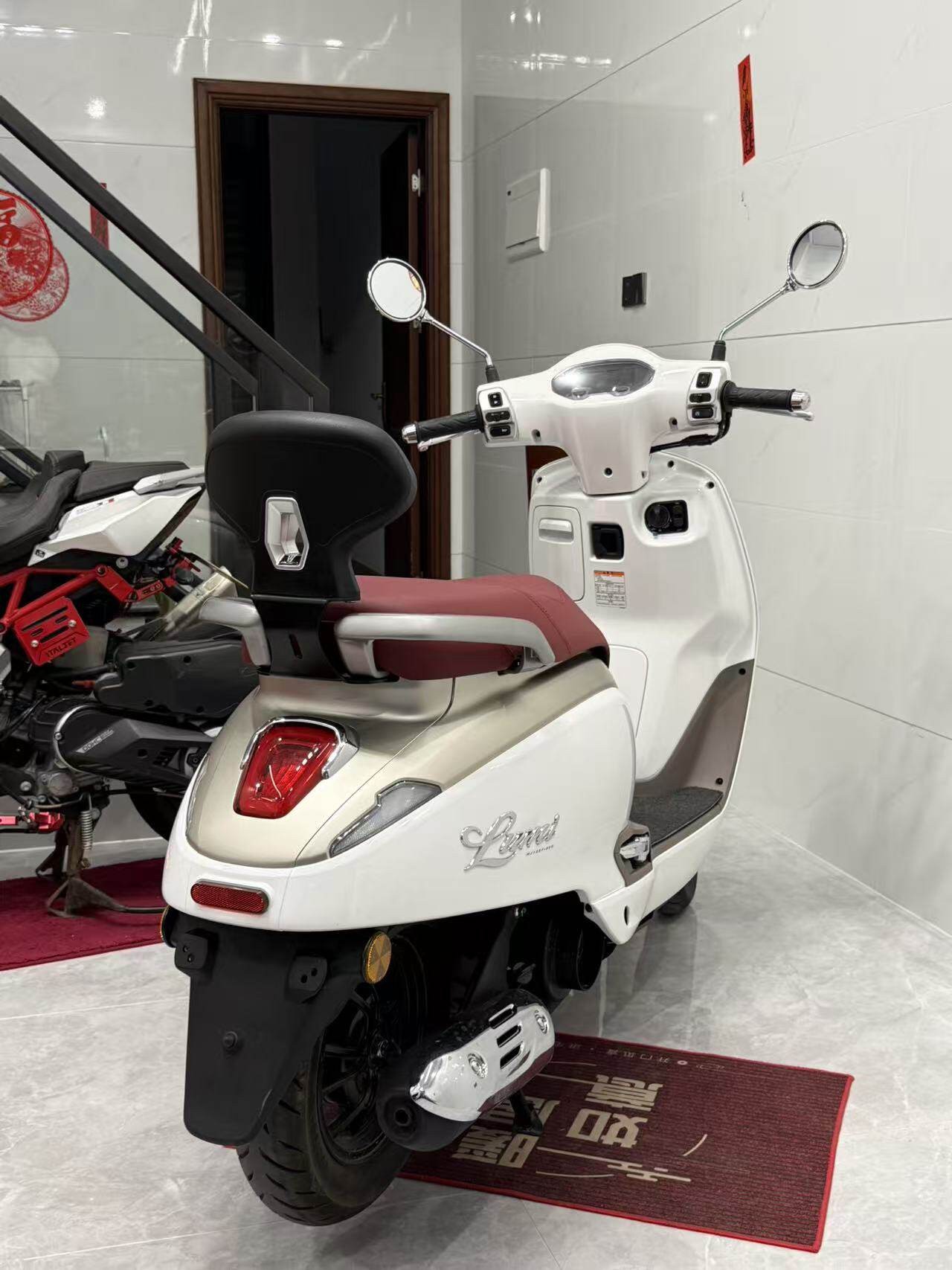 Suitable for Haojue Lumi125 Modified Rear Backrest, Rear Seat Lumbar Support, Passenger Backrest, Cushion Humpbackrest